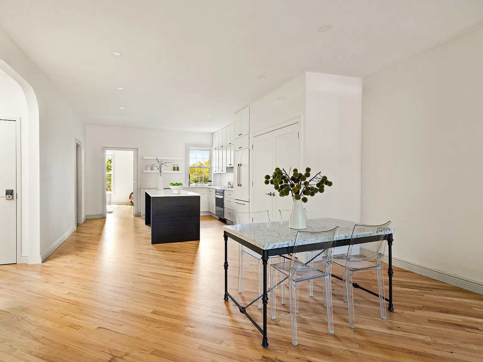 430 Henry Street — Photo 4