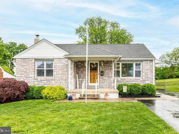 26 W North Ln, Conshohocken, PA 19428