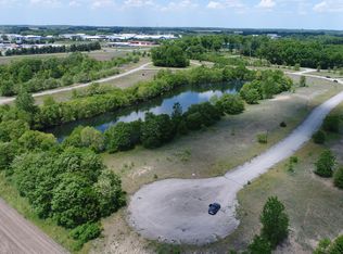 7 Caroline Ct, Edwardsburg, MI 49112