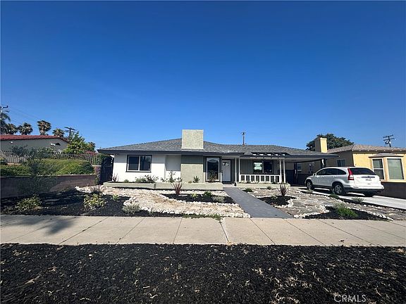 4th image of 308 S Poinsettia Ave