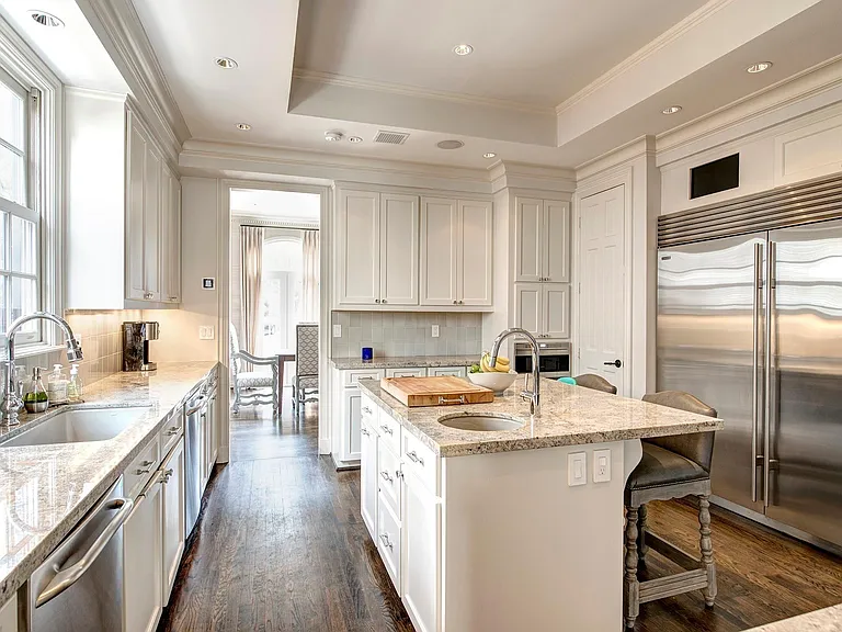 3440 Locke Ln — Photo 9