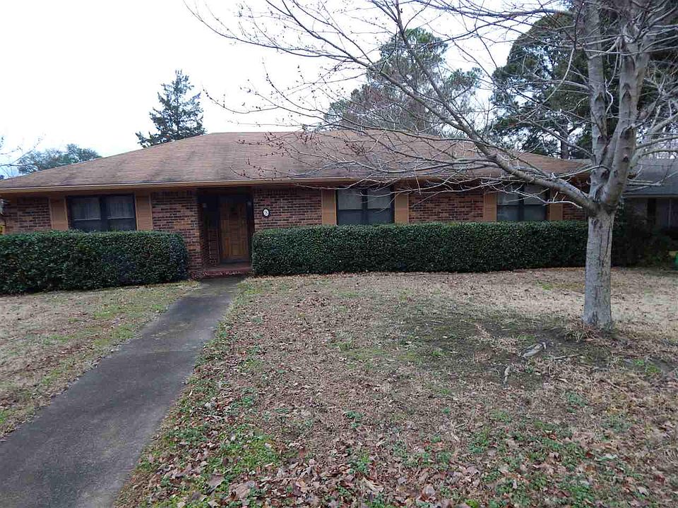 1st image of 3 Briarridge Dr