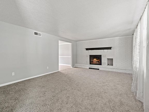 5th image of 5905 Monarch Dr