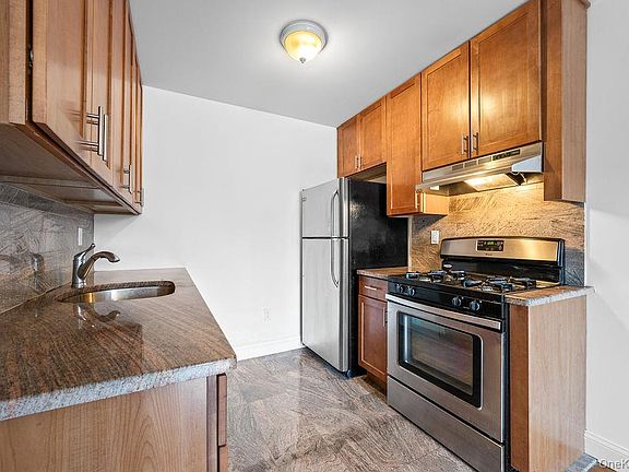 5th image of 13911 34th Avenue