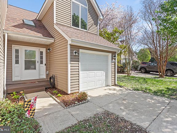 3rd image of 45616 Longfields Village Dr