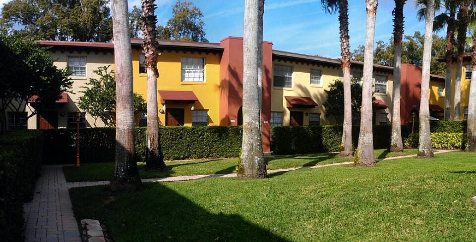1st image of 1521 Catherine St APT 15