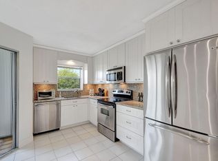 3959 Via Poinciana APT 406, Lake Worth, FL 33467