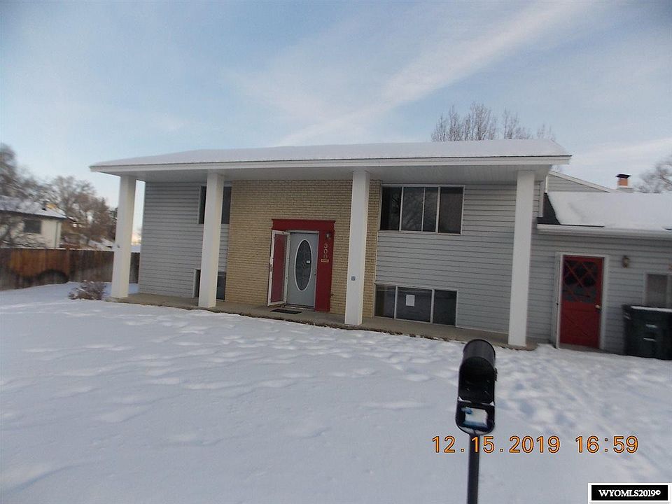 1st image of 300 Cedar St