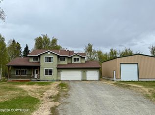 15721 E Sams Cir, Palmer, AK 99645