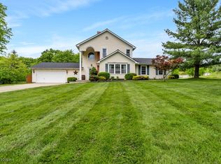 8941 Billings Rd, Willoughby, OH 44094