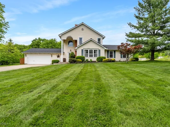 8941 Billings Rd, Willoughby, OH 44094