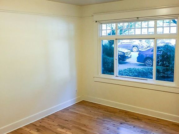 4th image of 205 19th Ave E APT 102