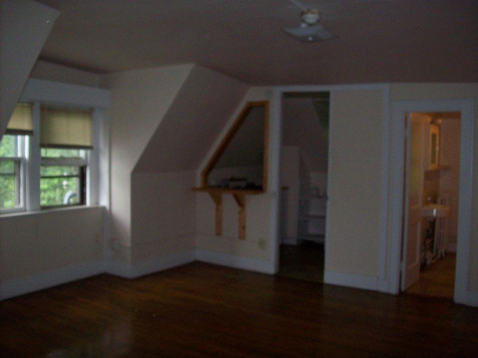1st image of 304 Quail St APT 6