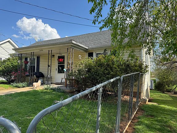4th image of 1006 Madison St