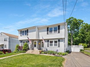 151 Maple St, Manchester, CT 06040
