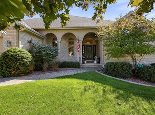 3731 Westwood LANE, Manitowoc, WI 54220