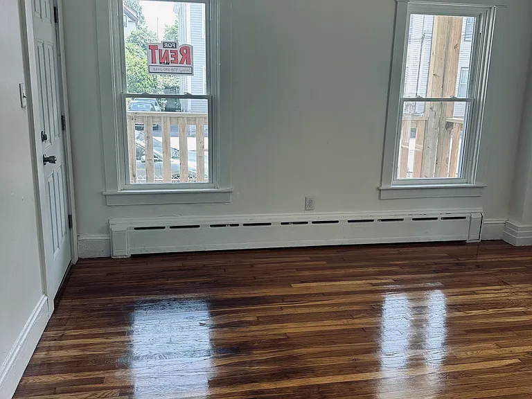 27 Nelson St #1 — Photo 4