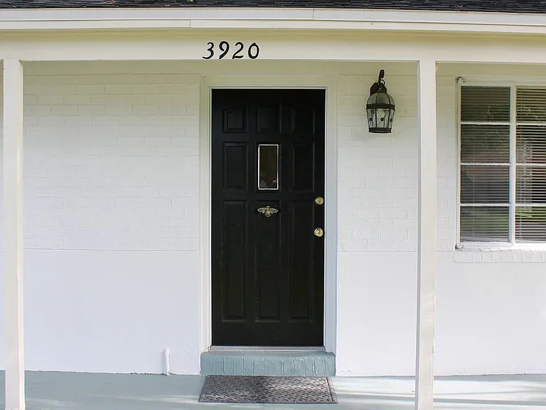 3920 W Bay Court Ave — Photo 1