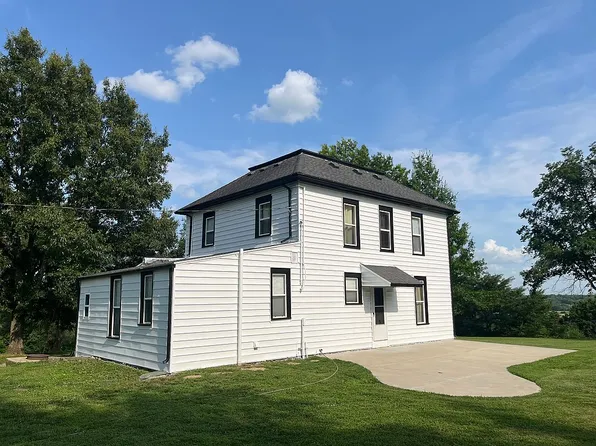 28880 W 303rd St, Paola, KS 66071