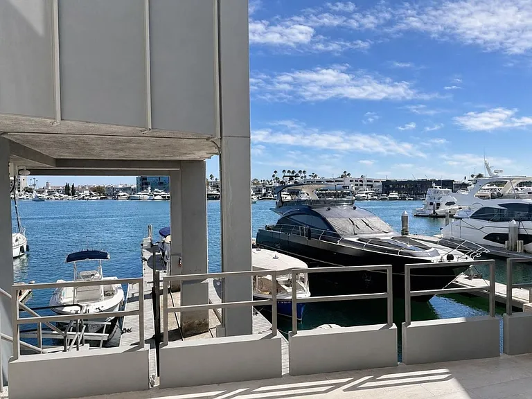 3121 W Coast Hwy #7D — Photo 36