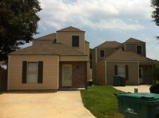 109 Village Square Dr, Broussard, LA 70518