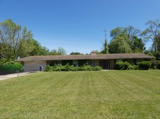 301 Fisk Rd, Benton Harbor, MI 49022