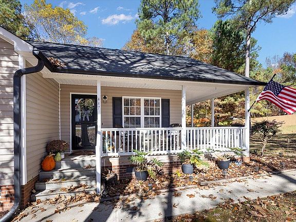 5th image of 447 Sunray Dr