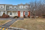 Twin Brook Ct-001.jpg