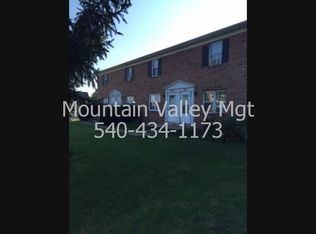 429 S Main St, Broadway, VA 22815