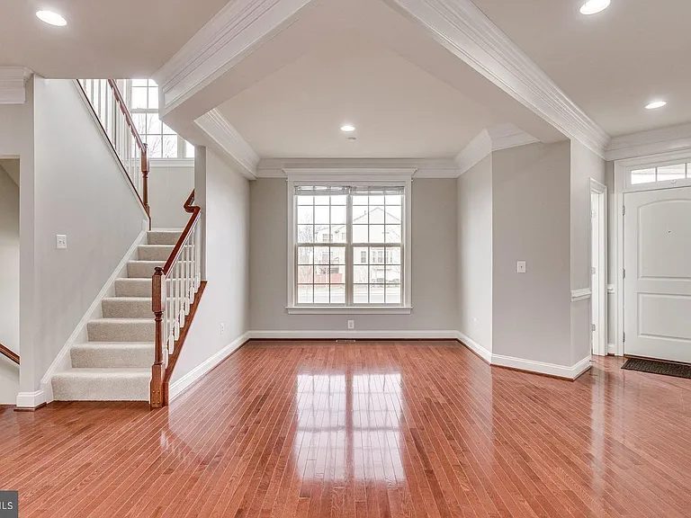42695 Macauley Pl — Photo 4