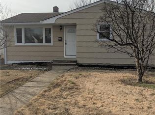 349 Green St, Woodbridge, NJ 07095