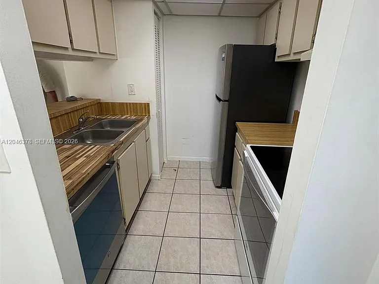 8004 SW 149th Ave #C205 — Photo 8