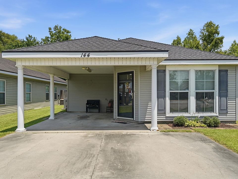1st image of 144 Casa Dr