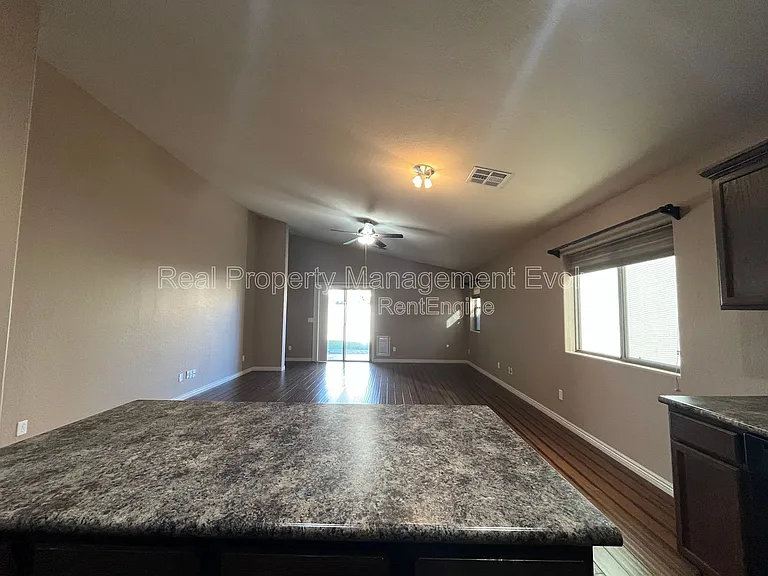 12022 W Morning Dove Dr — Photo 11