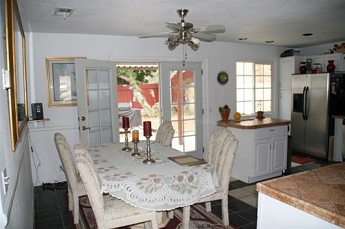 2nd image of 3051 Camarillo Ave