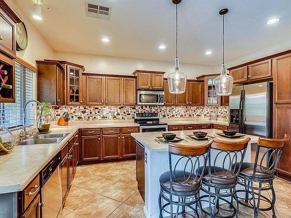 2419 W SKINNER Drive, Phoenix, AZ 85085