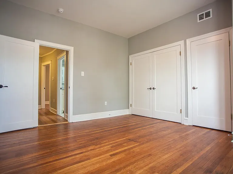 5837 Woodcrest Ave — Photo 16