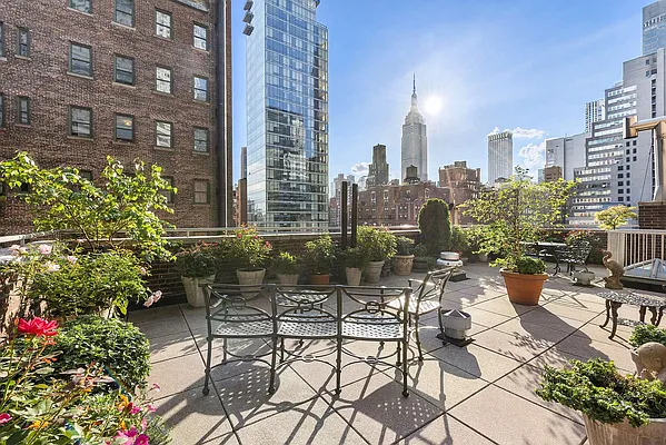 Rented by Compass | media 17