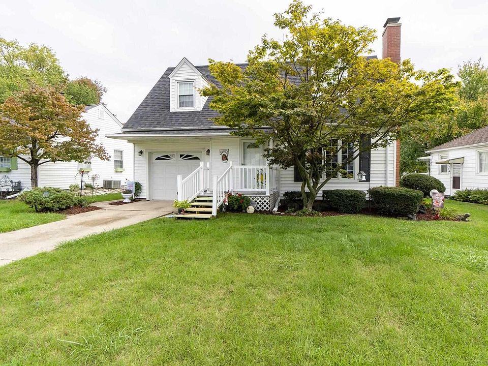 1st image of 604 W Knoll Crest Dr