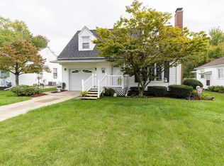 604 W Knoll Crest Dr, Peoria, IL