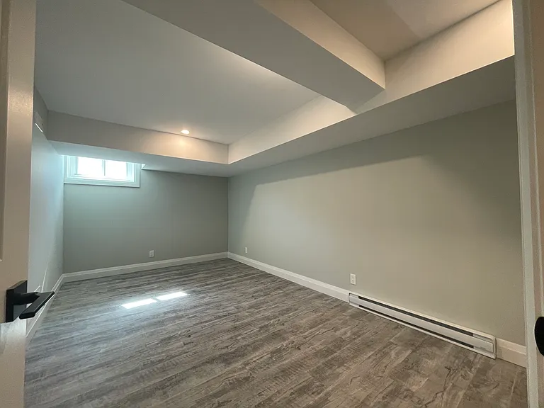 31 Burwell St #3 — Photo 13
