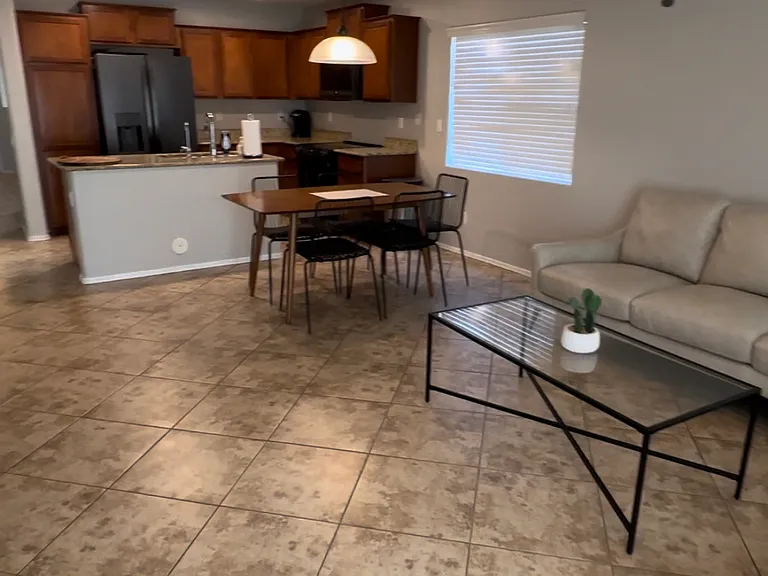 Family room/Nook Area