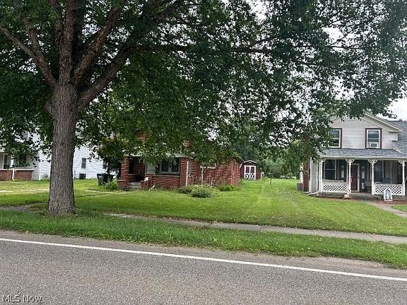 3rd image of 516 Poplar St SW