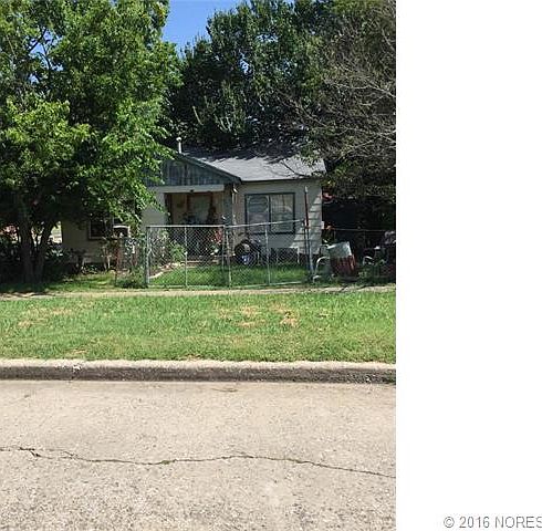 1st image of 619 W Washington Ave