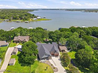 11754 North Ct, Azle, TX 76020