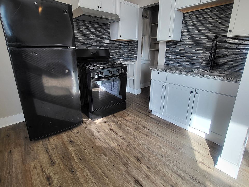 1st image of 7850 S Burnham Ave #1S