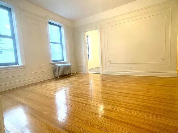 2nd image of 555 Fort Washington Ave APT 1D