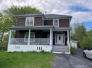 364 Bent St, Elgin, IL 60120