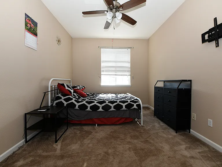 1707 Rio Grande Way — Photo 34