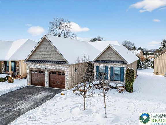 5th image of 4093 Clearbrook Rd